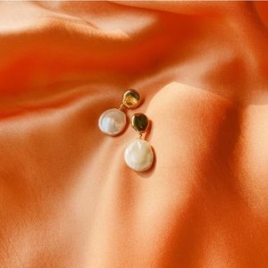 LE sensor Kylie earrings